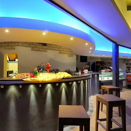 伊美罗格拉尼酒店 酒店